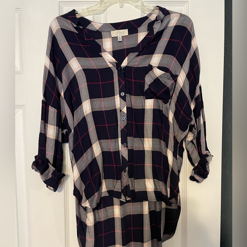 Women’s button down shirt 3/4 sleeves